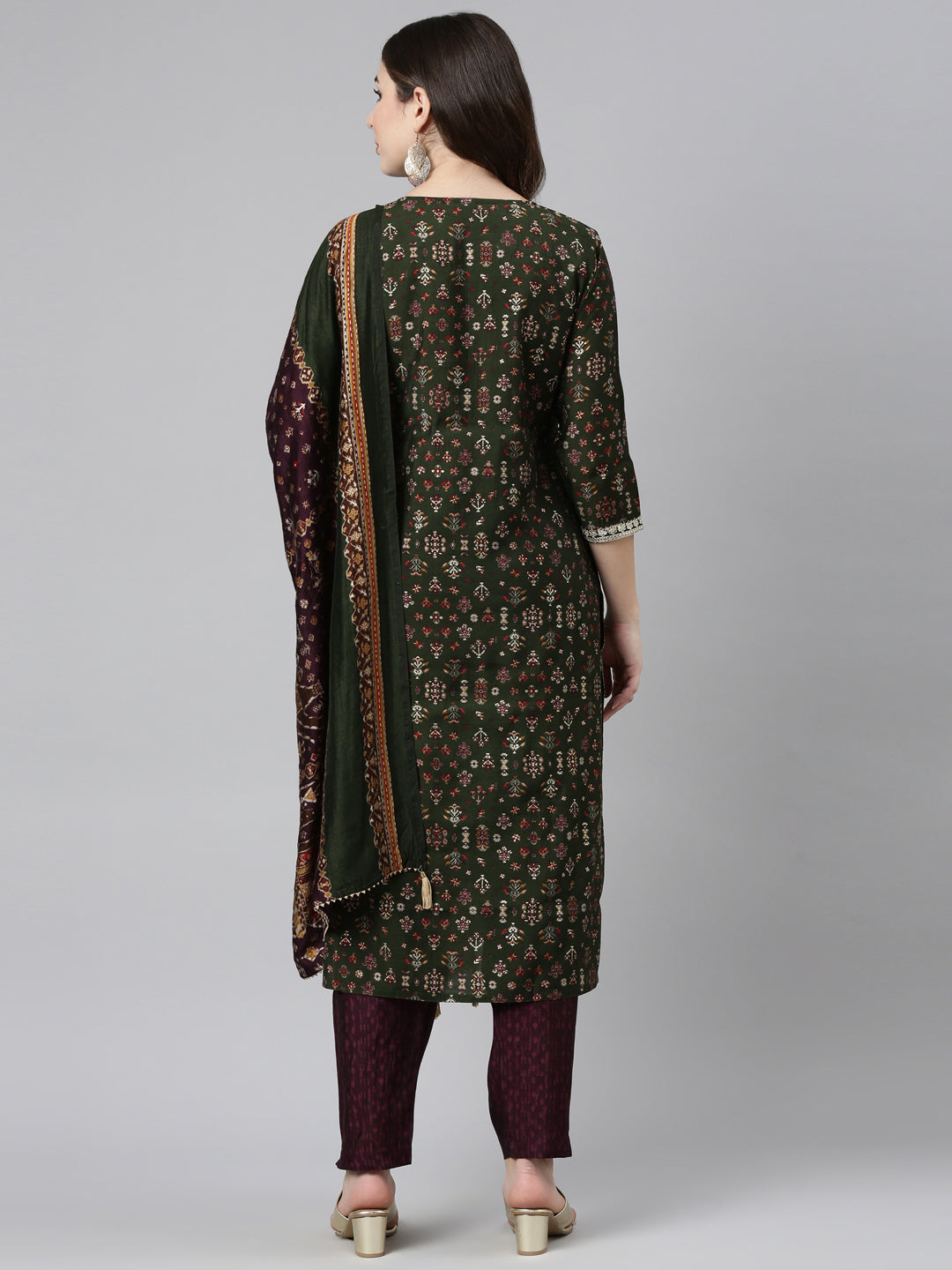 Neerus Green printed straight kurta set with dupatta - side view