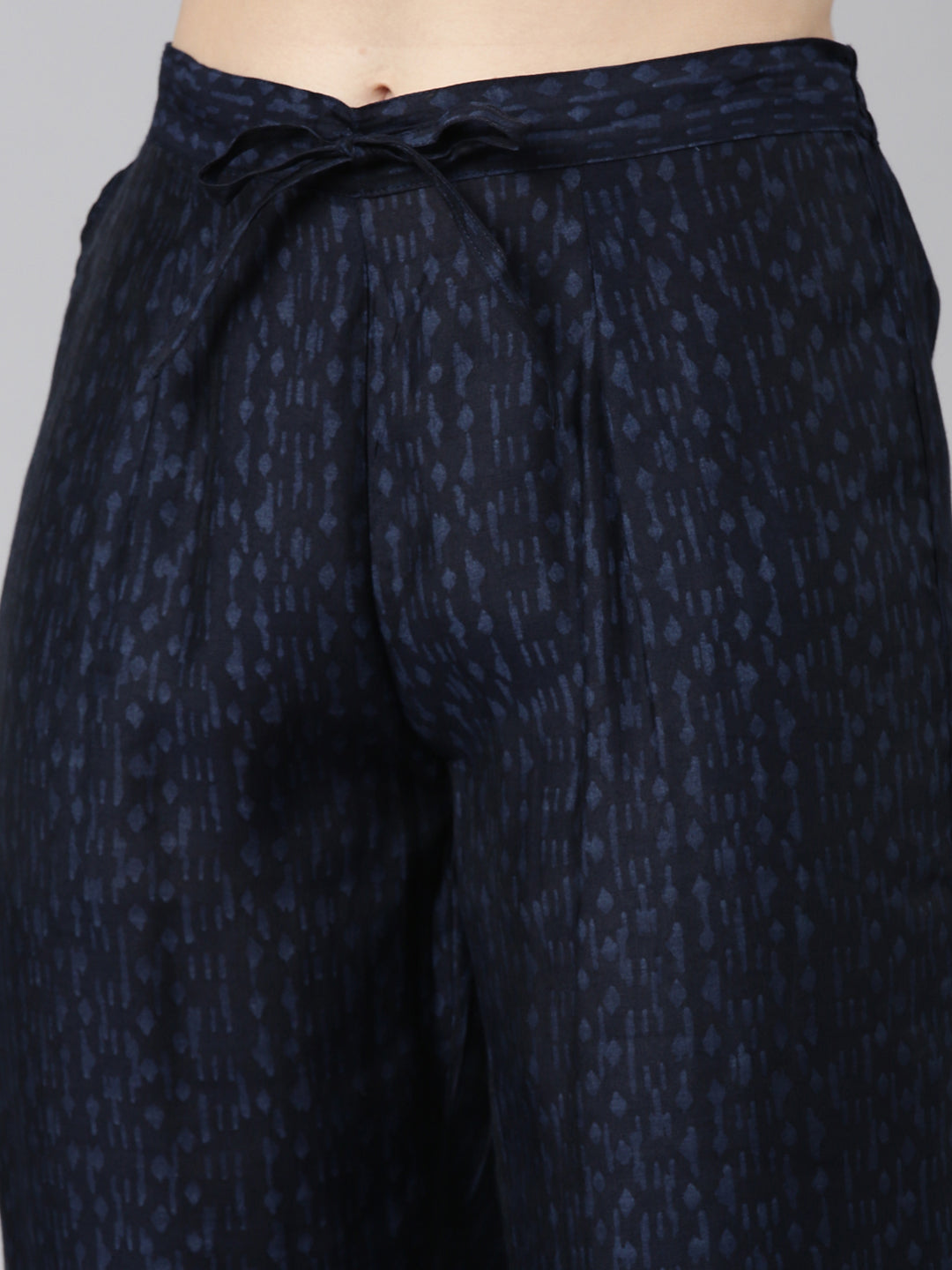 Neerus Maroon printed straight kurta set - detail view 3