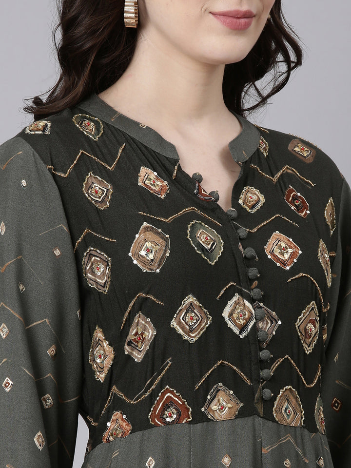 Neerus Olive Straight Casual Printed Maxi Dresses