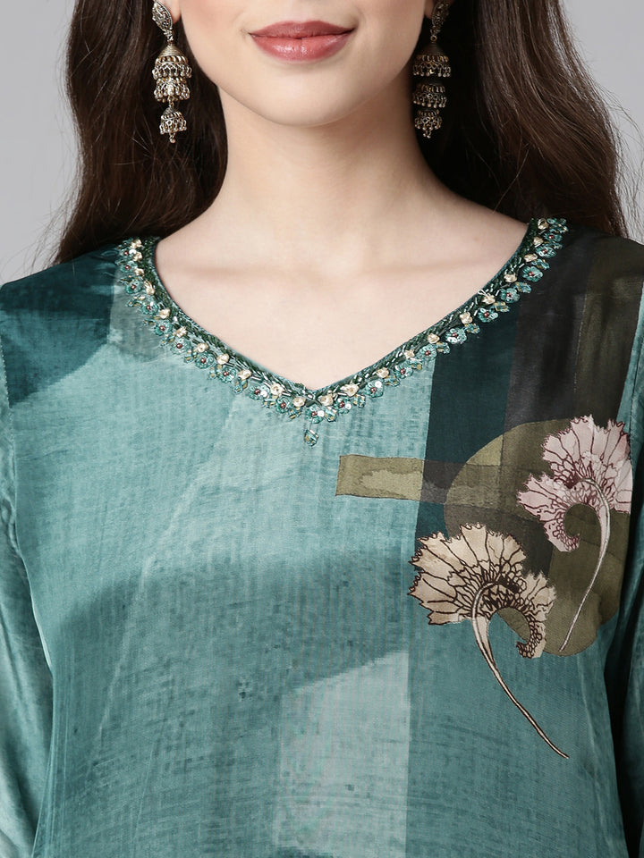 Neerus Green Solid Straight Kurta and Trousers With Dupatta