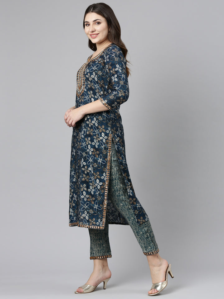 Neerus Green printed straight kurta set with dupatta - back view
