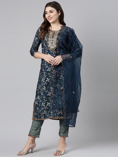 Neerus Green Regular Straight Printed Kurta And Trousers With Dupatta