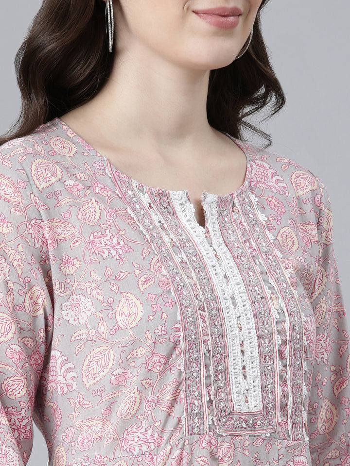 Neerus Pink cotton printed kurta set with trouser and dupatta - detail view 1