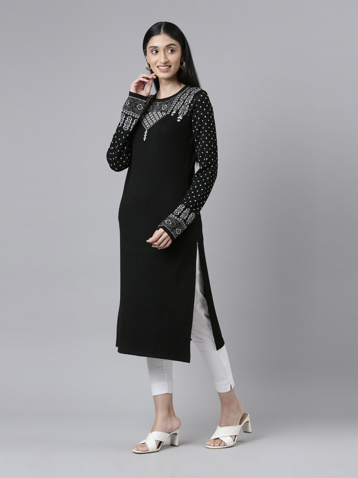 Neerus Acrylic embroidered straight kurti with yoke design - back view
