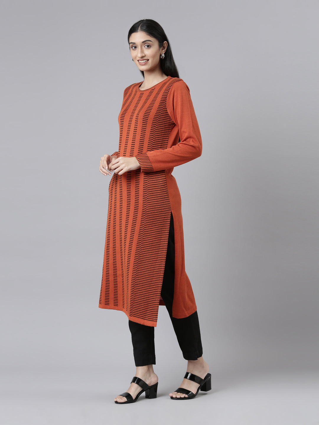 Neerus Winter Wear Woven Design Acrylic Kurta For Women