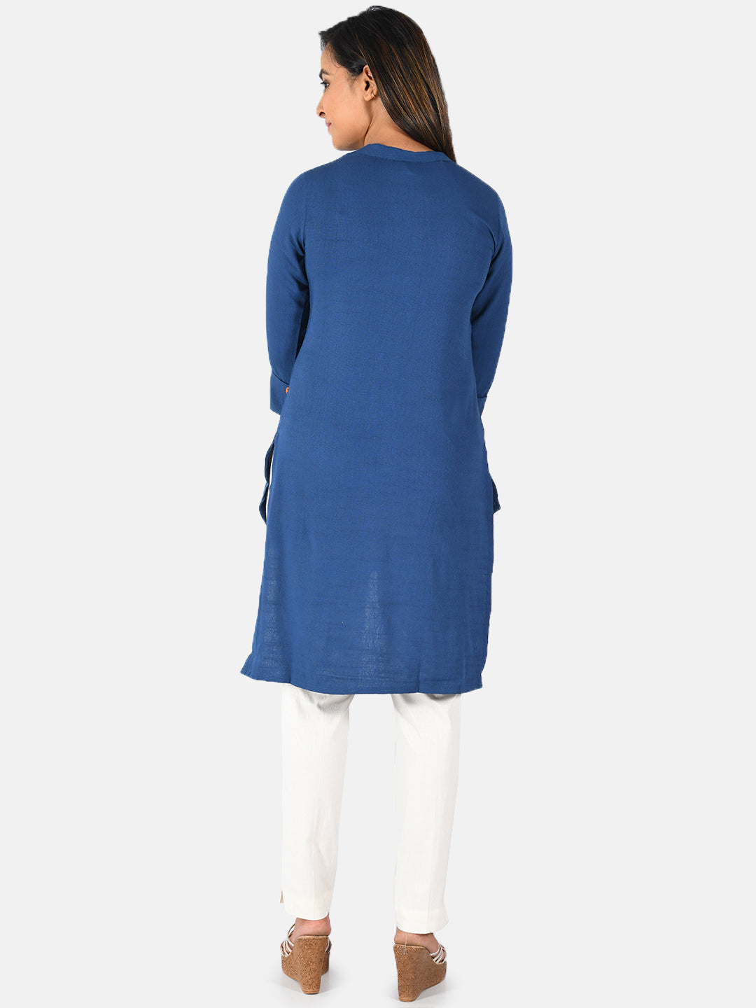 Neerus Women Blue Solid Straight Kurta