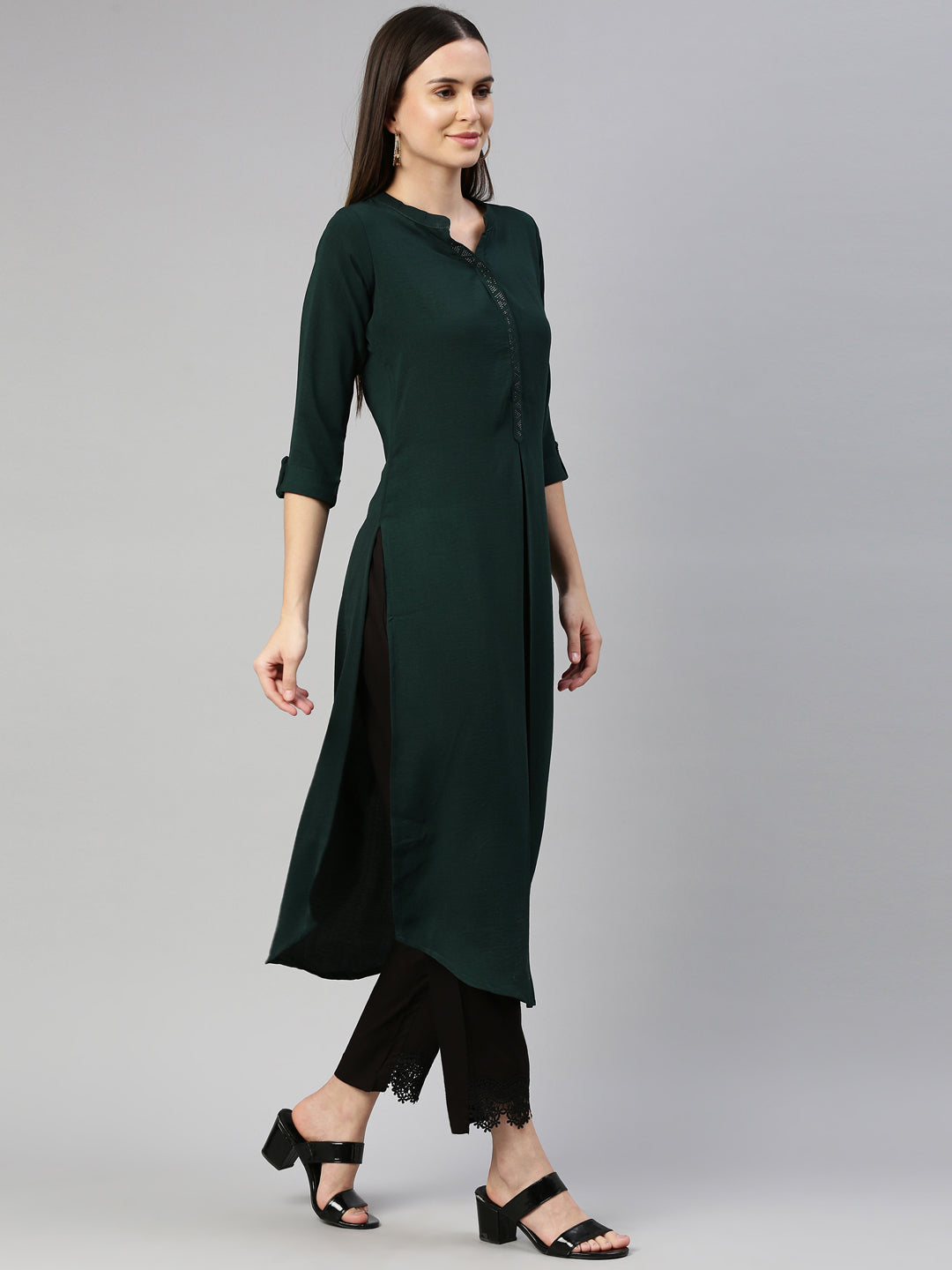 Neerus Women Green Solid Pathani Kurta