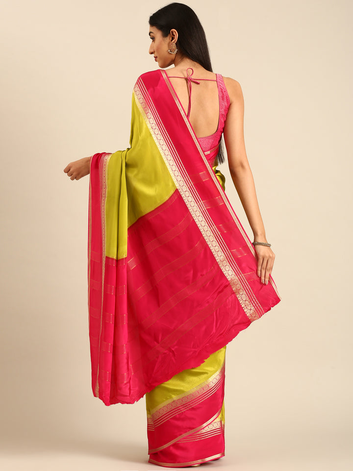 Green Mysore Crepe Silk Saree Plain Contrast Border And Pallu