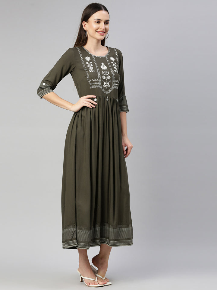 Neerus Green thread embroidered anarkali kurta - back view