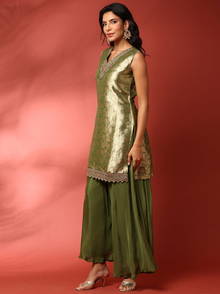 Green banarasi silk embroidered short kurta and palazoo Three piece set