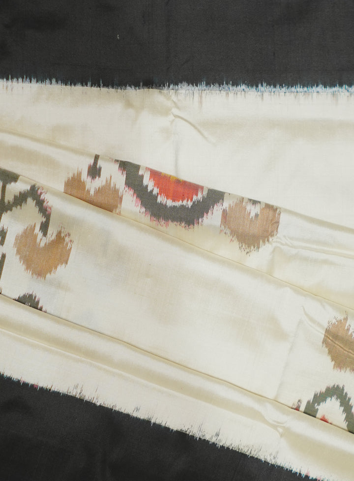 Cream Patola Handloom All Over Saree With Multi Butta