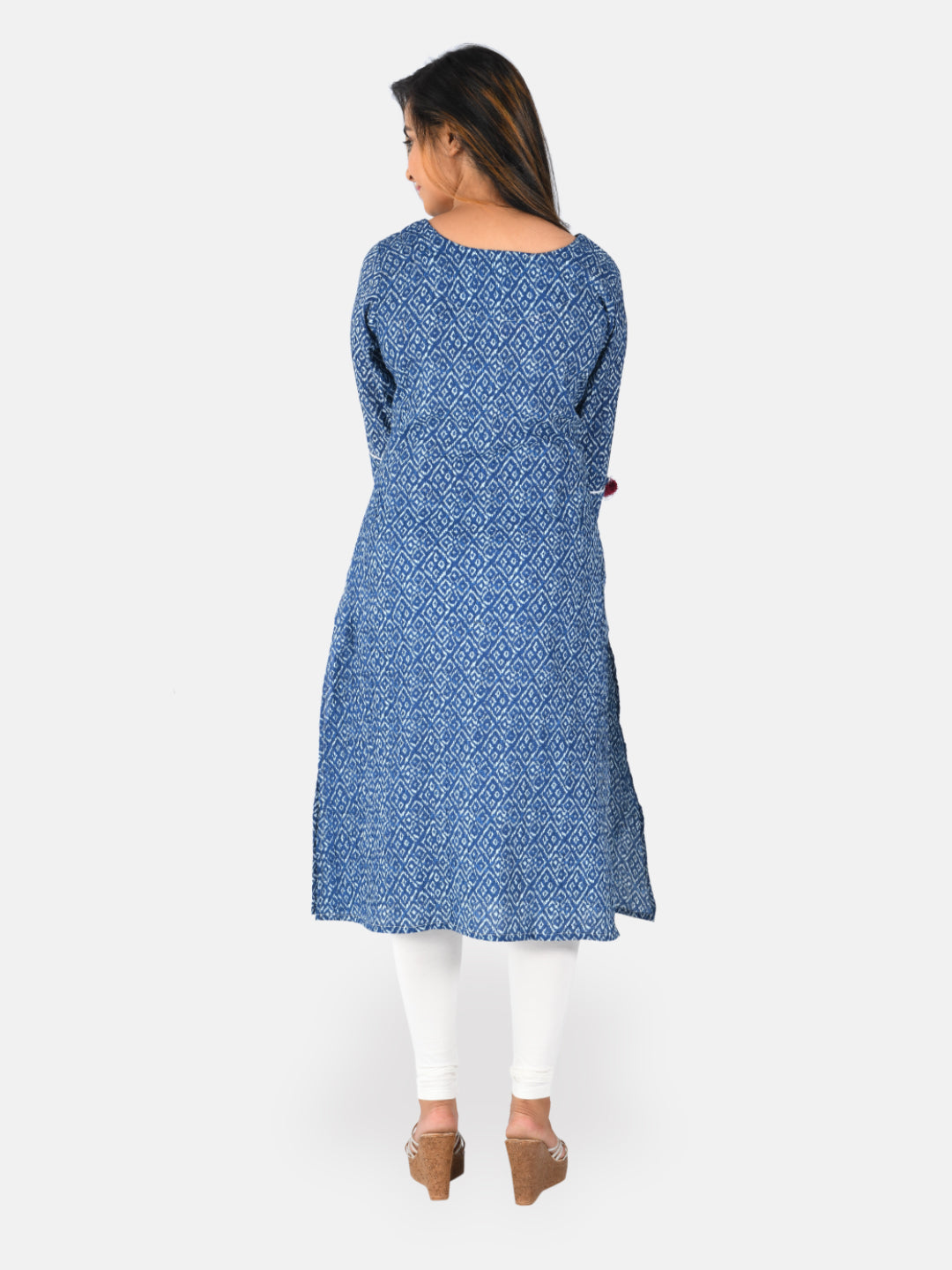 Neerus Women Blue Printed Straight Kurta