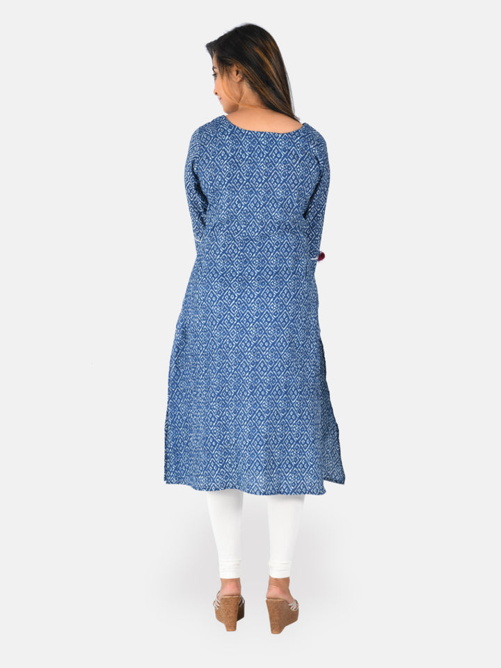 Neerus Women Blue Printed Straight Kurta