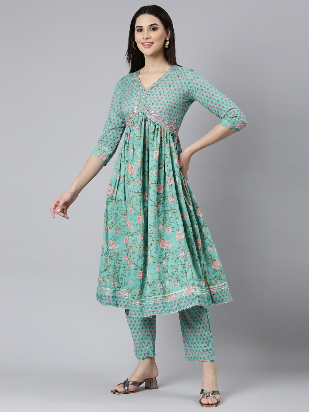 Neerus Green printed floral straight suit set - back view