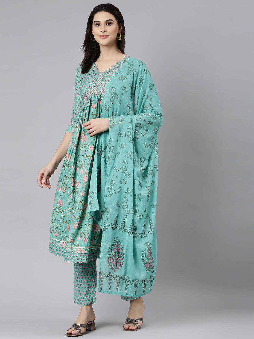 Neerus Green printed floral straight suit set - detail view 2