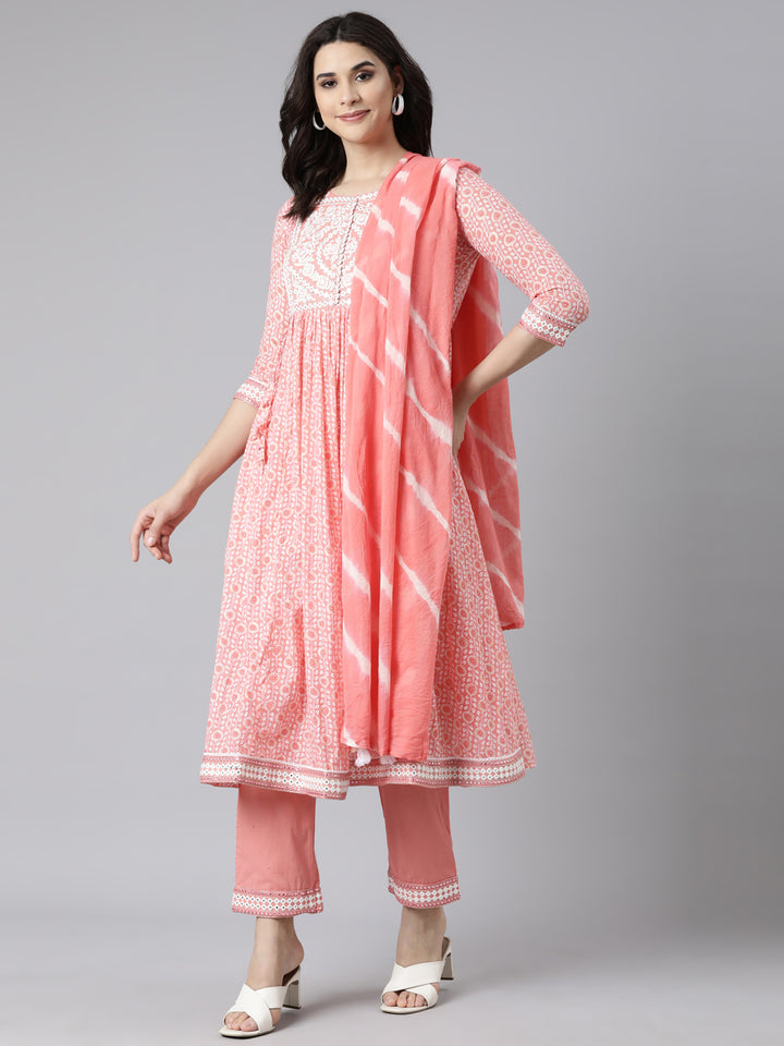 Neerus Pink floral printed flared suit set - detail view 2