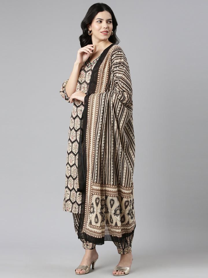 Neerus Black Regular Straight Printed Kurta And Salwar With Dupatta
