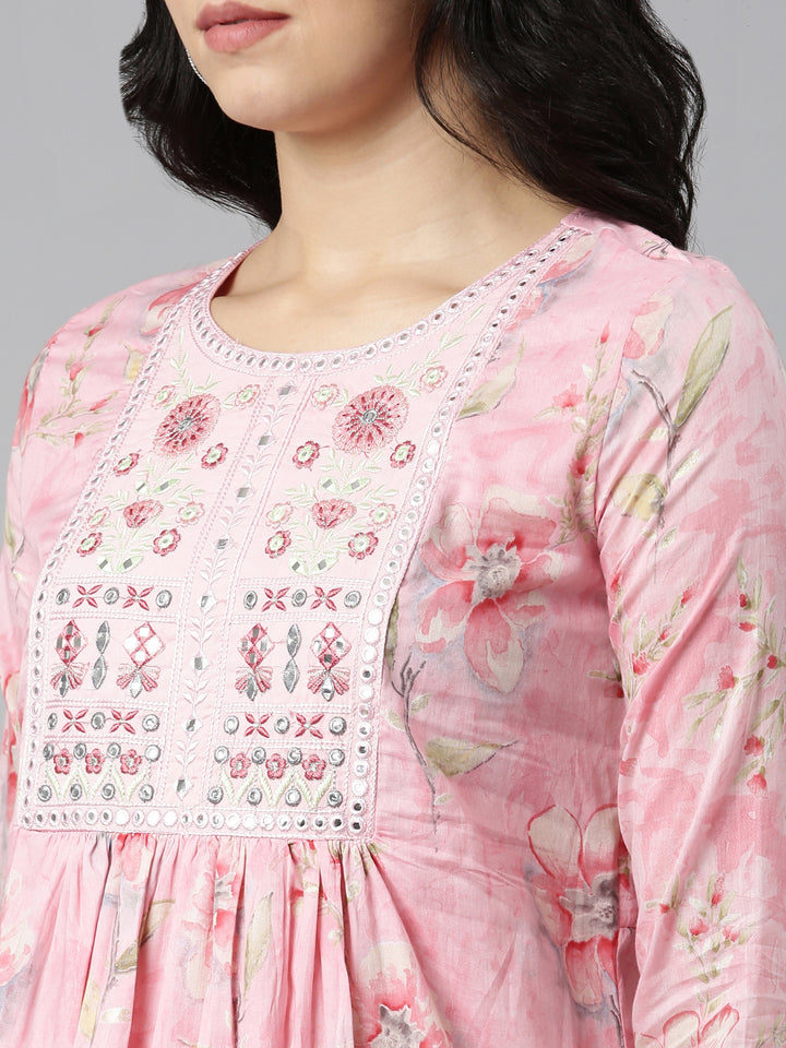 Neerus Pink cotton printed kurta set with trouser and dupatta - detail view 1