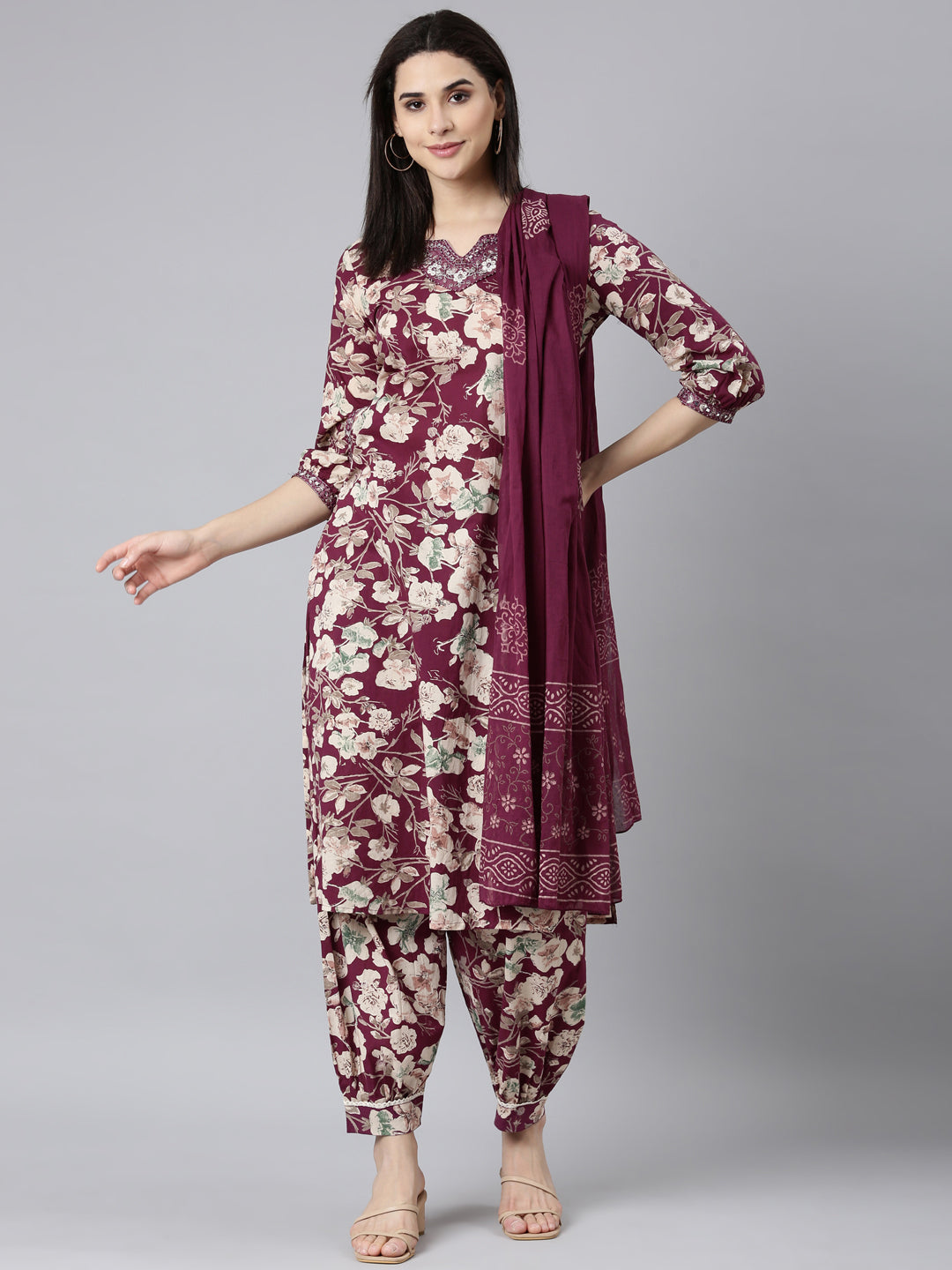 Neerus Purple printed floral suit set - detail view 2