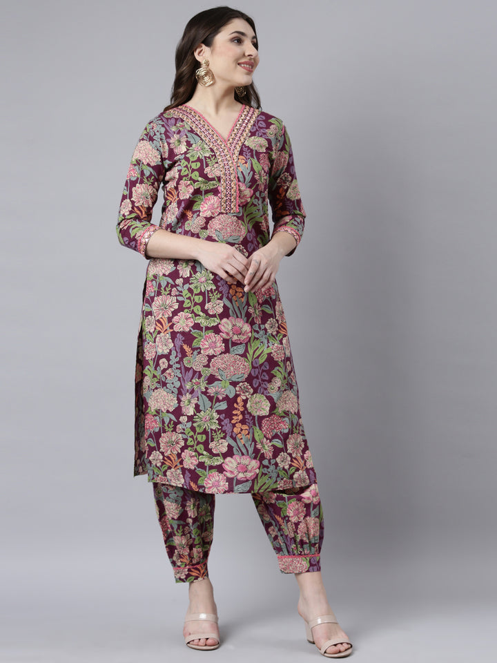 Neerus Purple printed floral straight suit set - back view