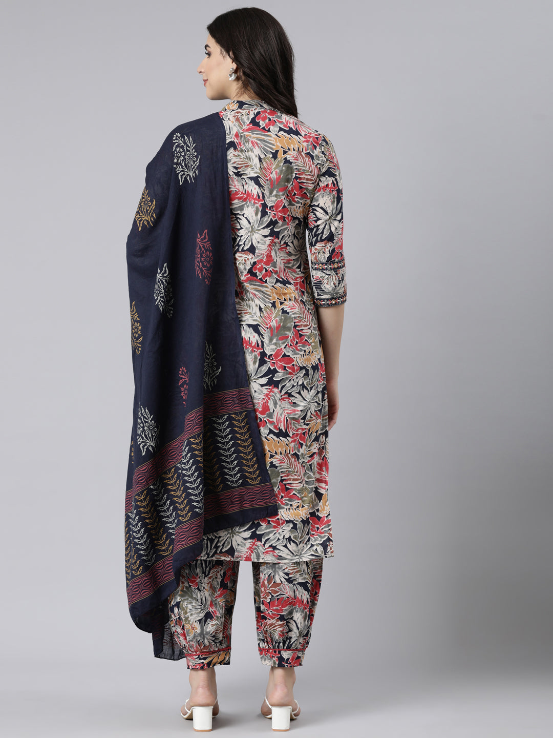 Neerus Blue cotton printed straight suit set - side view