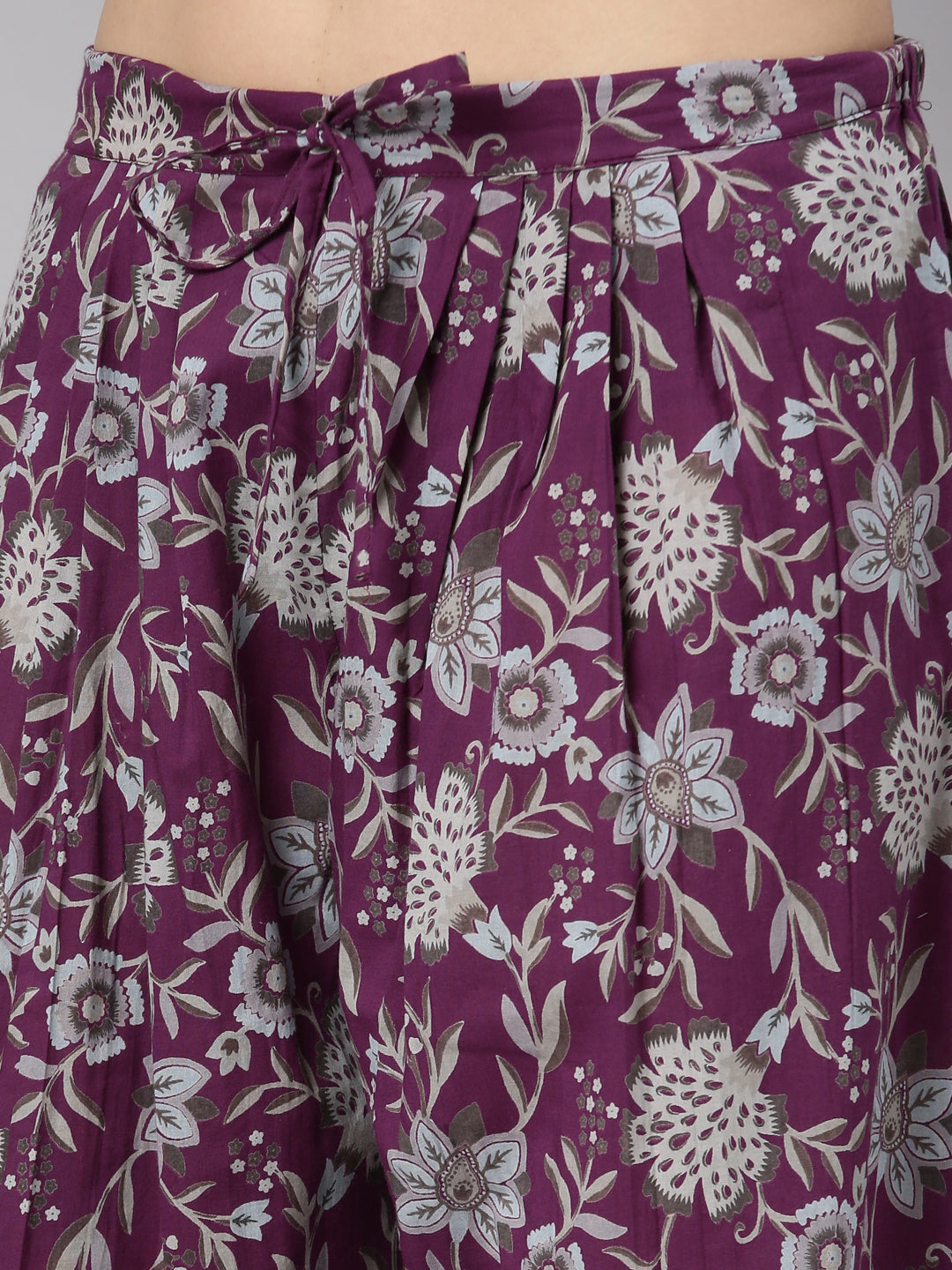Neerus Purple cotton printed suit set - detail view 3