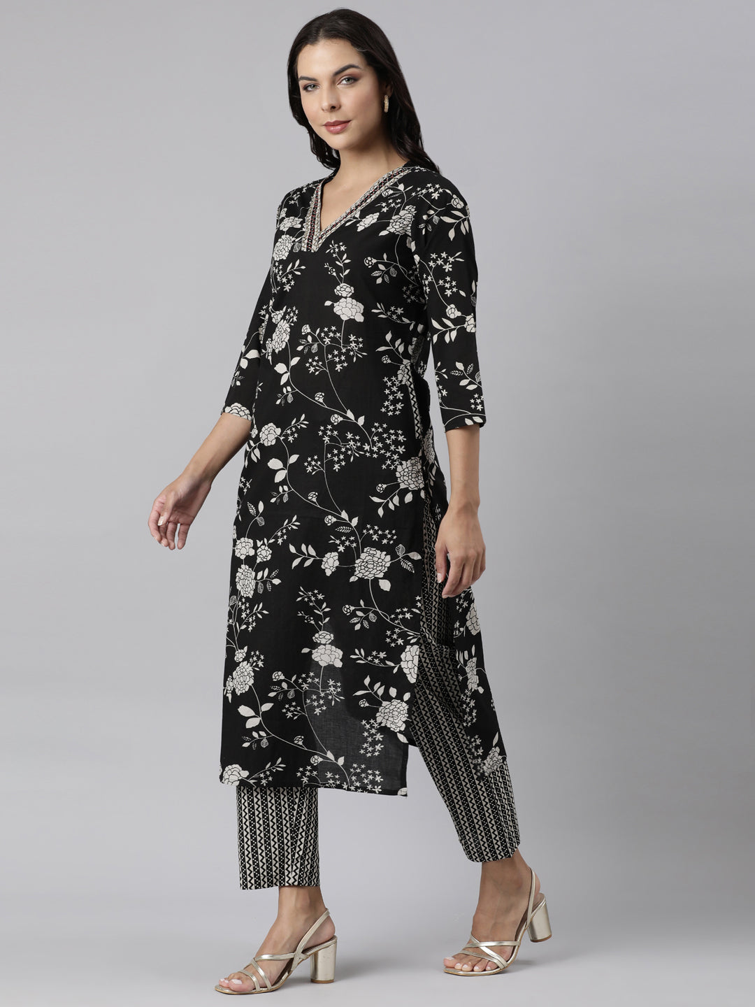 Neerus Black printed straight suit set panelled kurta with dupatta - back view