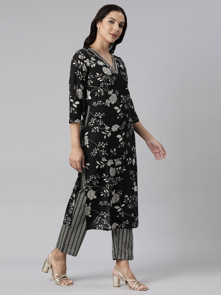 Neerus Black printed straight suit set panelled kurta with dupatta - side view