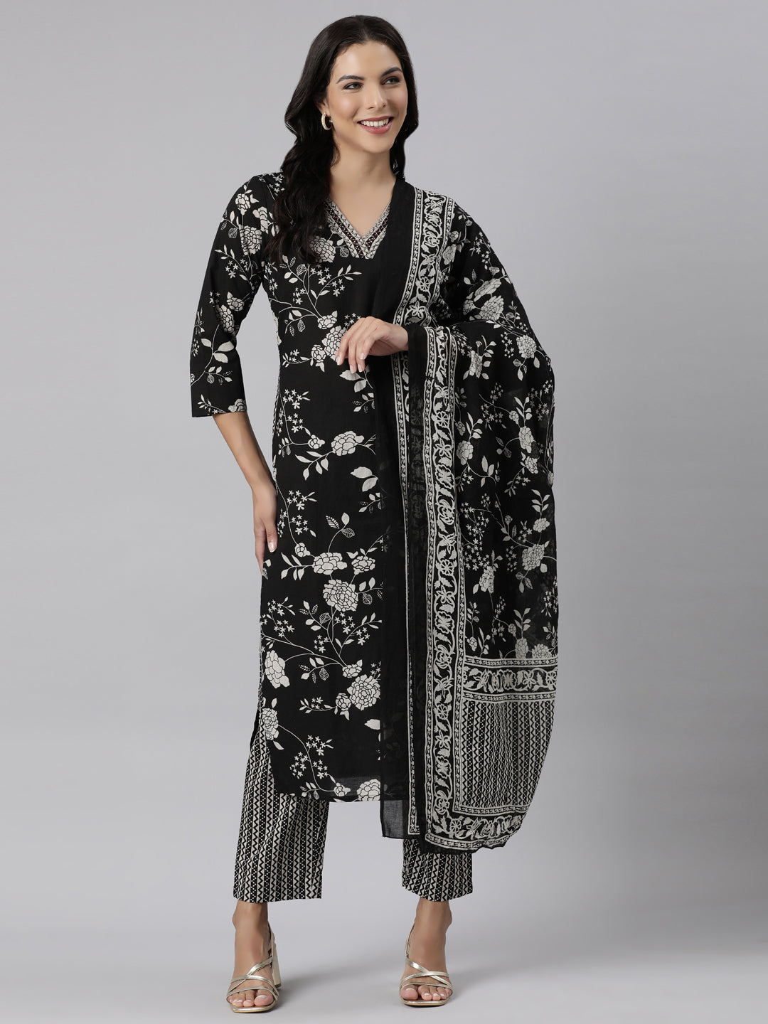 Neerus Black printed straight suit set panelled kurta with dupatta - detail view 3