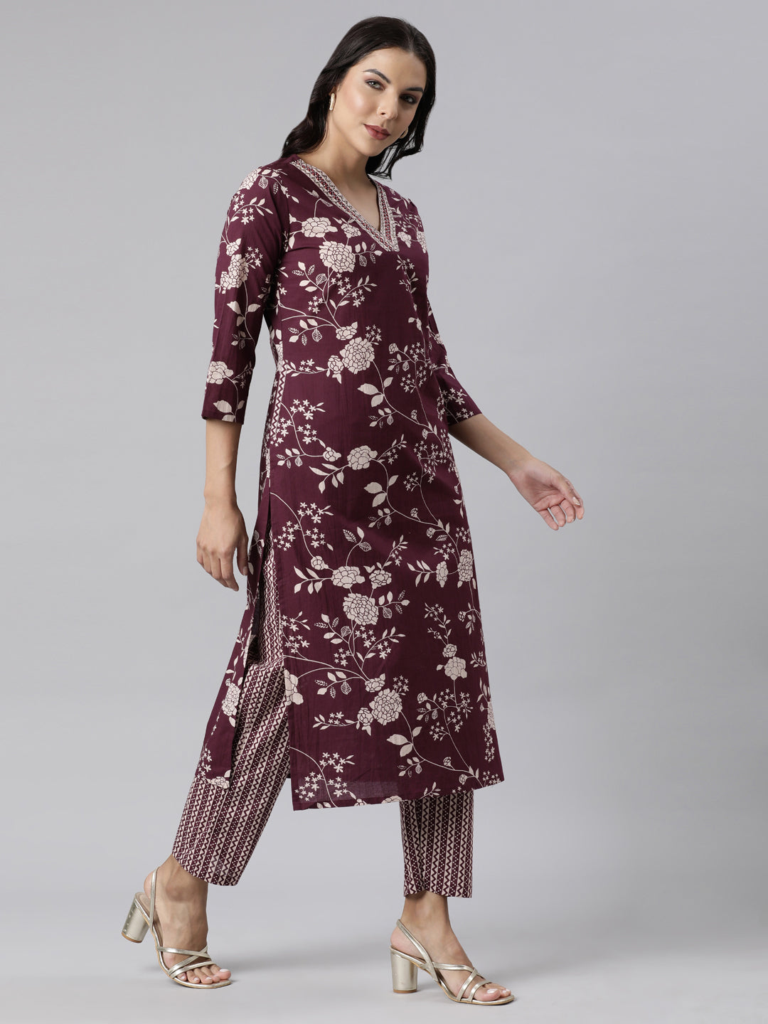 Neerus Purple printed straight suit set - side view
