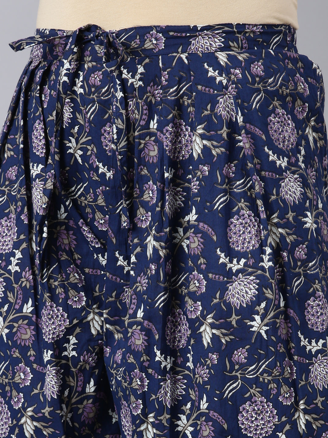 Neerus Blue Printed Floral Straight Suit Set - detail view 3
