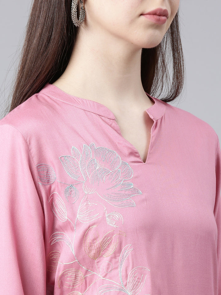 Neerus Pink printed floral straight kurta - detail view 4