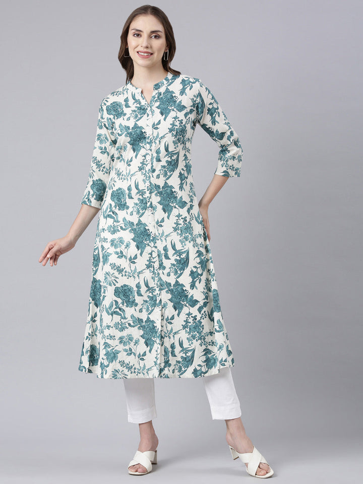Neerus Green Panelled Straight Floral Kurtas