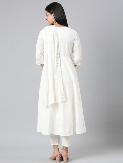 Neerus Off White Regular Straight Solid Kurta and Trousers With Dupatta