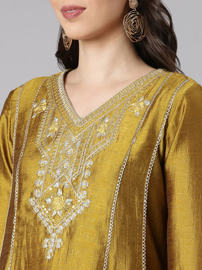 Neerus Green Solid Anarkali Kurta and Trousers With Dupatta