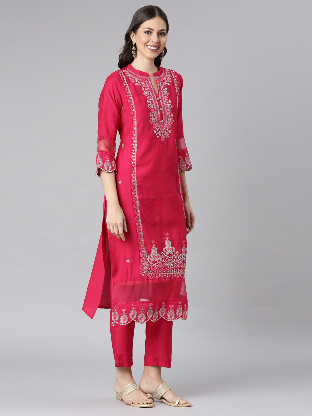Neerus Pink linen embroidered suit set - back view