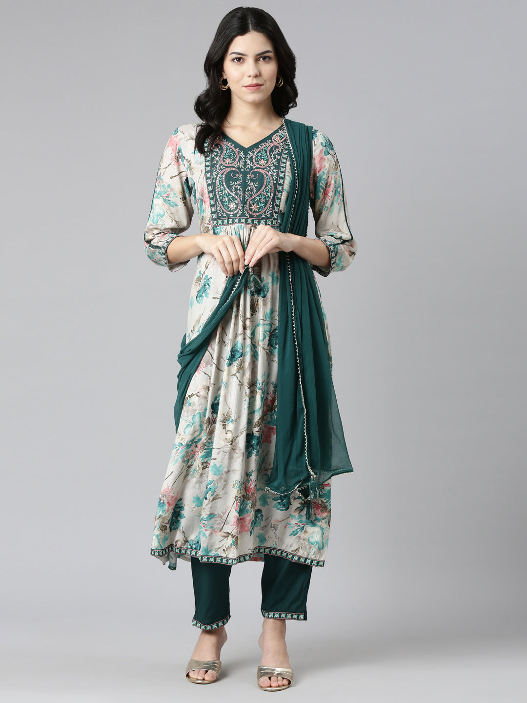Neerus Green Regular Straight Printed Kurta And Trousers With Dupatta