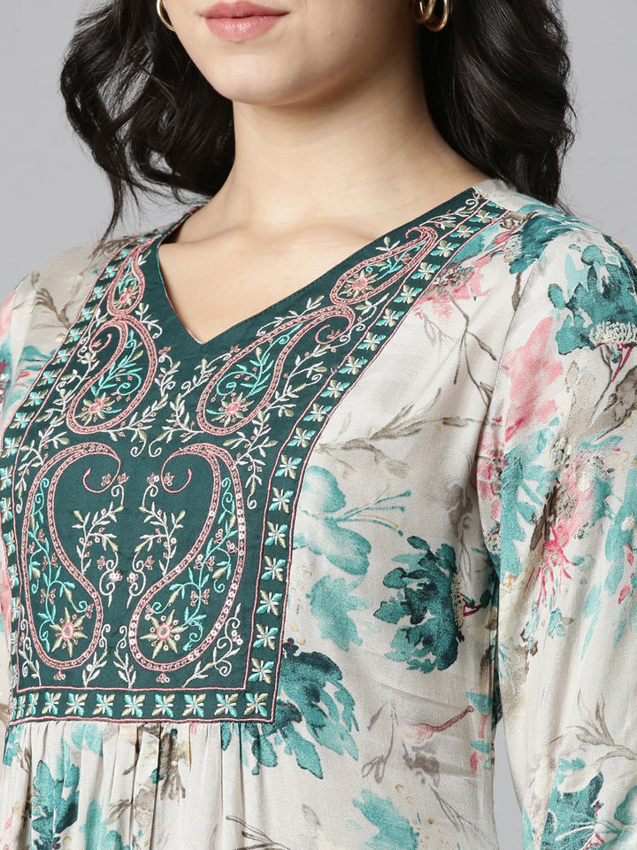 Neerus Green printed straight kurta set with dupatta - detail view 1