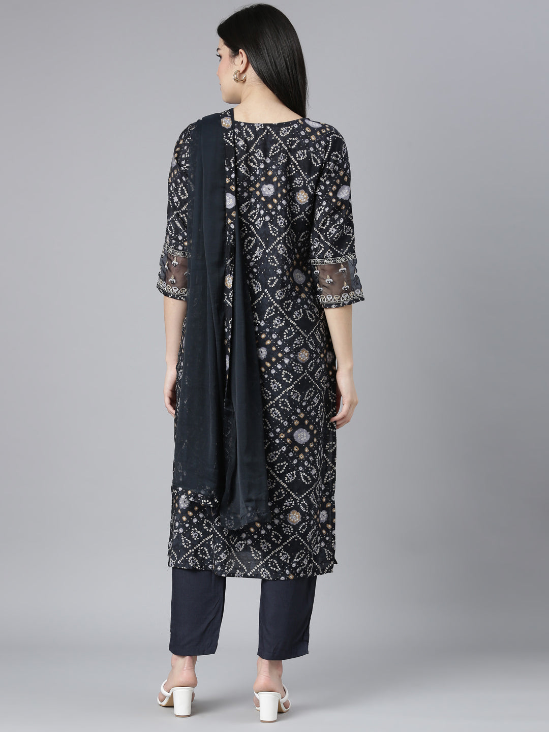 Neerus Grey Bandhani printed straight kurta set - side view