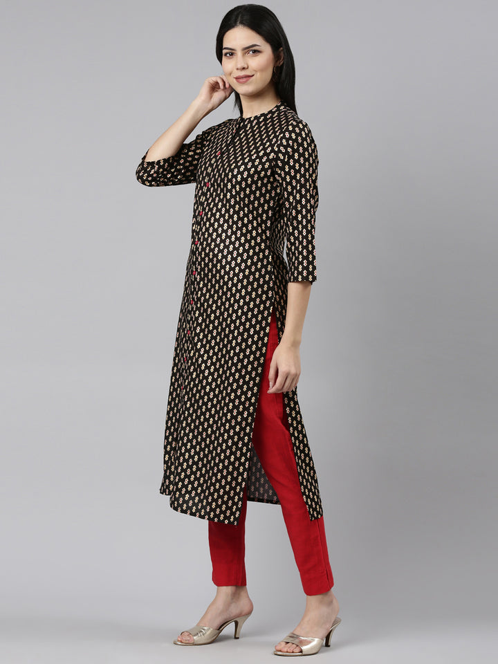 Neerus Black Regular Straight Printed Kurtas