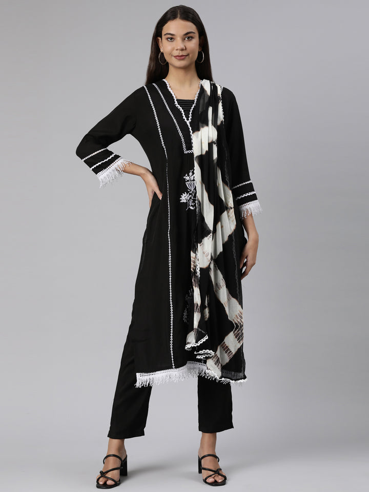 Neerus Black Shantoon printed suit set - front view