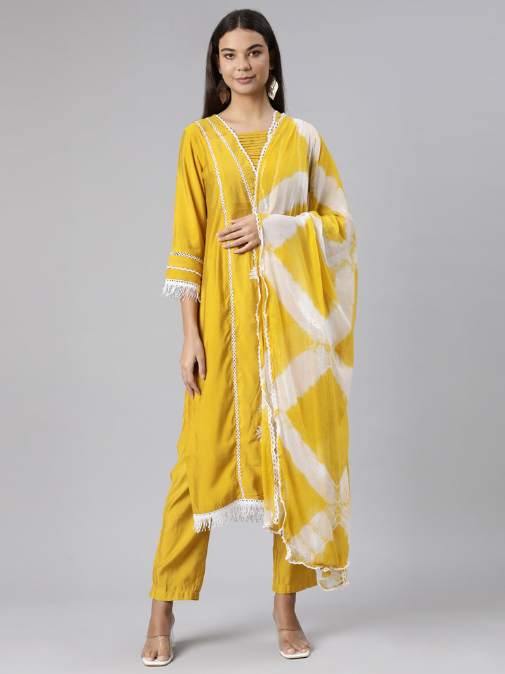 Neerus Yellow shantoon printed suit set - front view