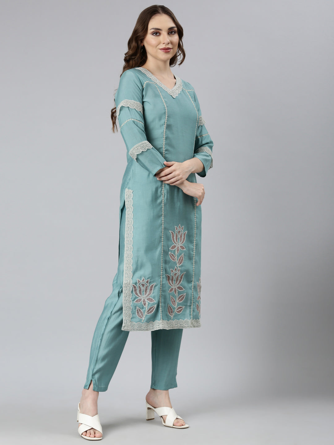 Neerus Blue Shantoon printed suit set - back view