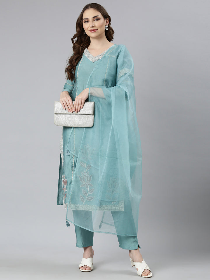 Neerus Blue Shantoon printed suit set - detail view 2