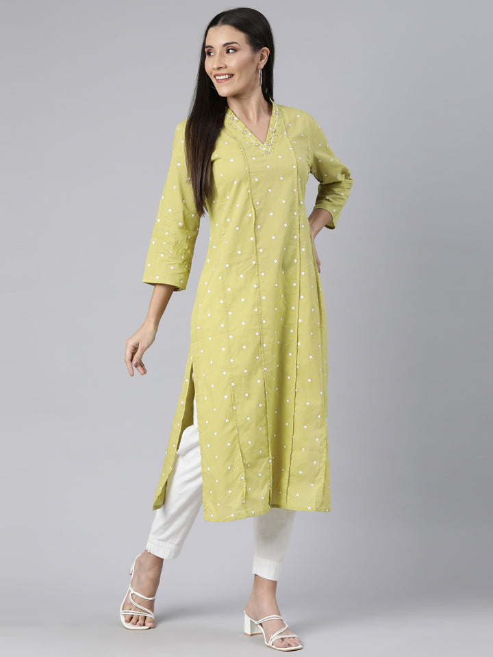 Neerus Green cotton printed panelled straight kurti - detail view 1