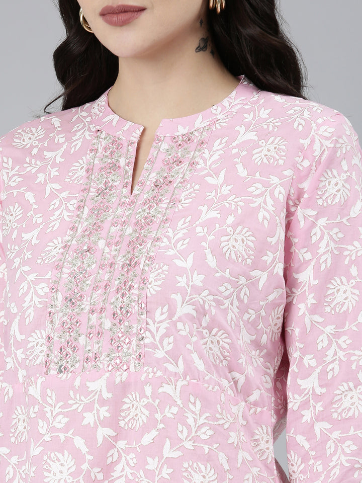 Neerus Pink Regular Straight Floral Kurtas