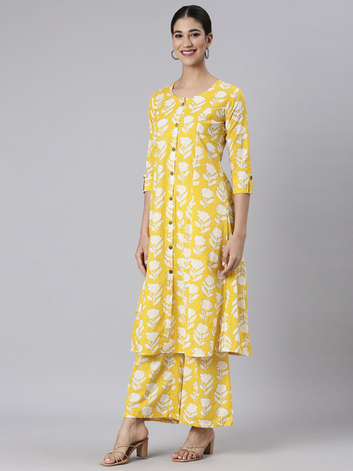 Neerus Yellow Casual Printed Straight Kurta and Palazzos