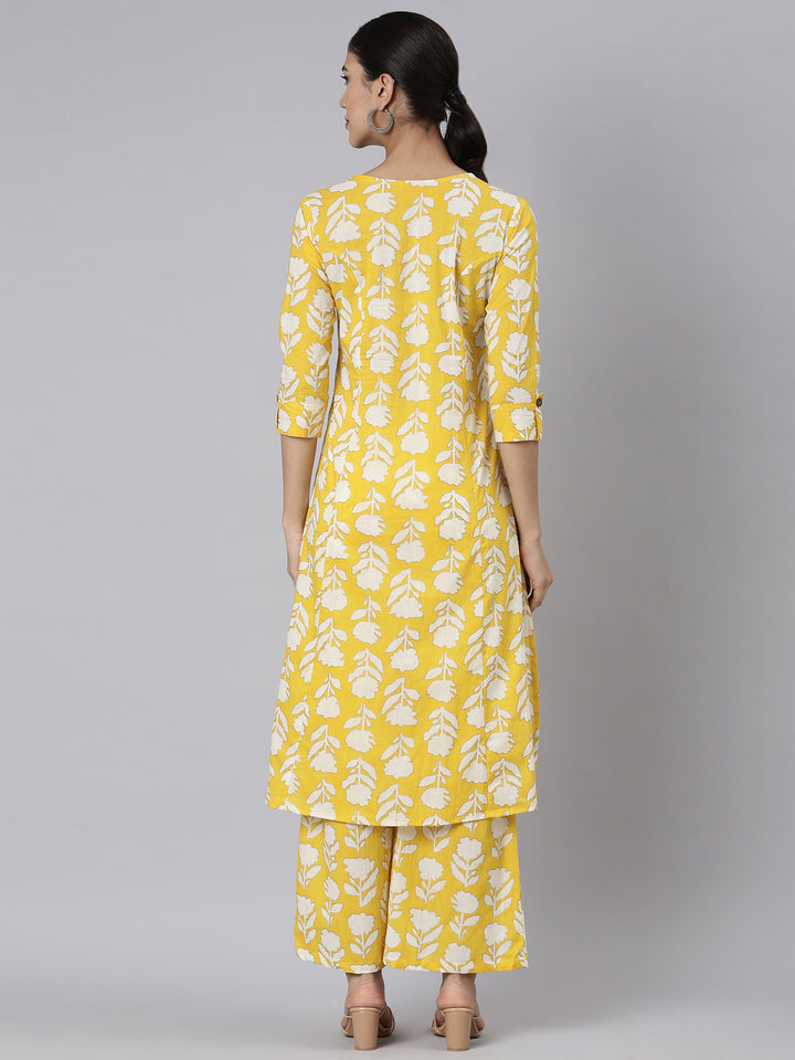 Neerus Yellow Casual Printed Straight Kurta and Palazzos