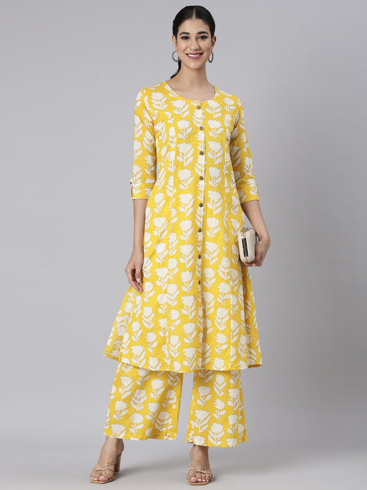 Neerus Yellow Casual Printed Straight Kurta and Palazzos