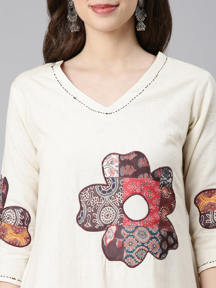 Neerus Off white Solid Straight Kurta and Trousers